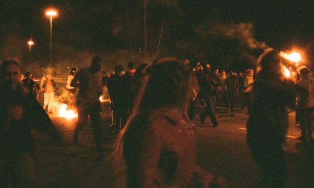 Proteste in Sevilla: Jugendliche gehen wegen Ausgangssperre auf die Strasse