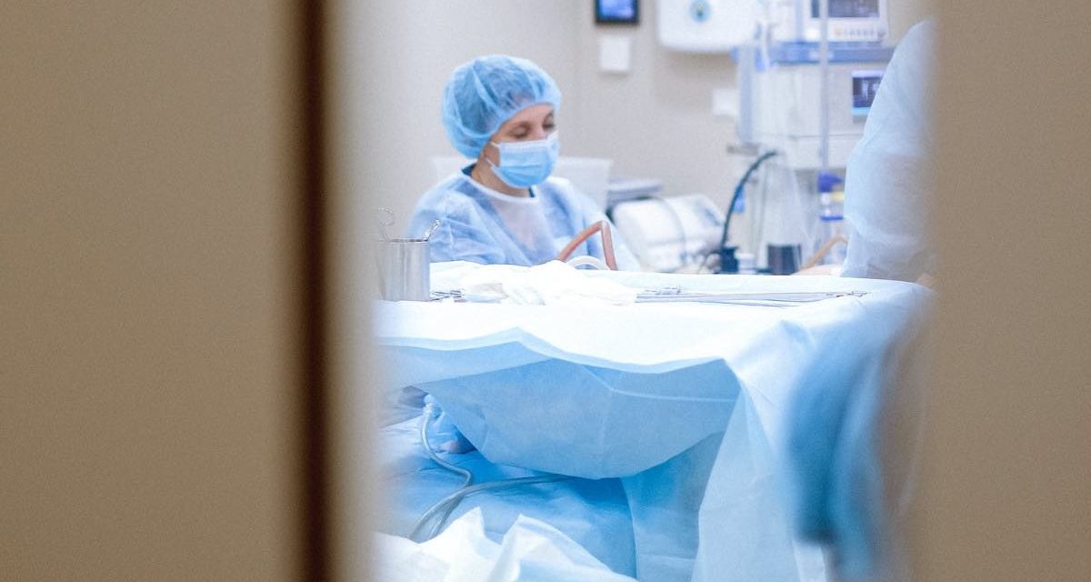 Nur den Kanarischen Inseln ist es gelungen, den Druck auf die Intensivstationen zu senken