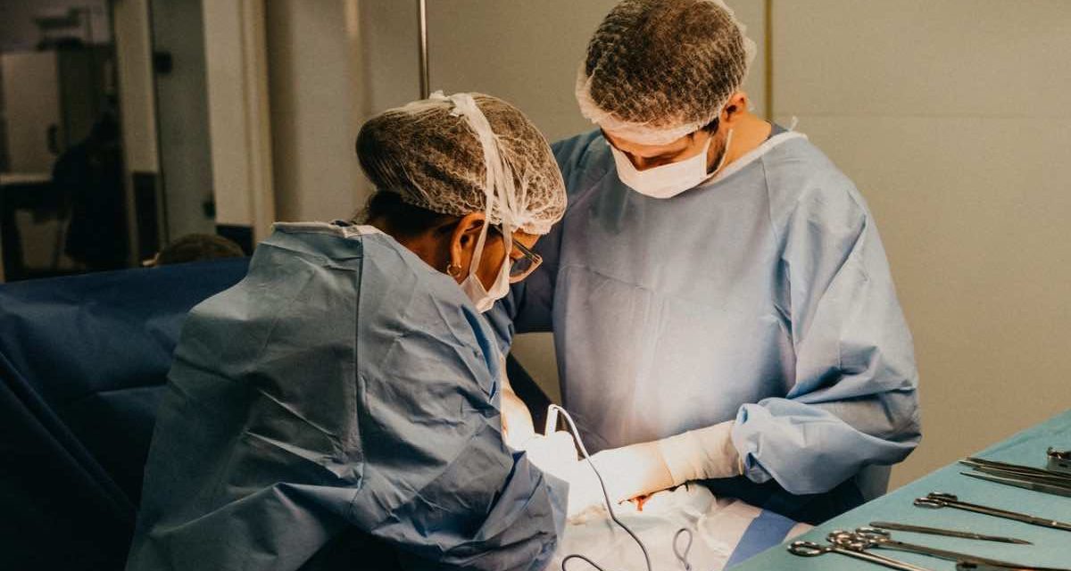 Krankenhäuser reduzieren Operationen, um ausreichend Corona-Kapazität zu haben