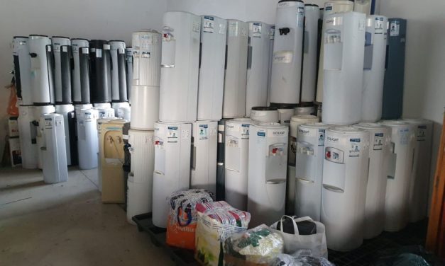 Wasserspender im Wert von 140.000 EUR geklaut