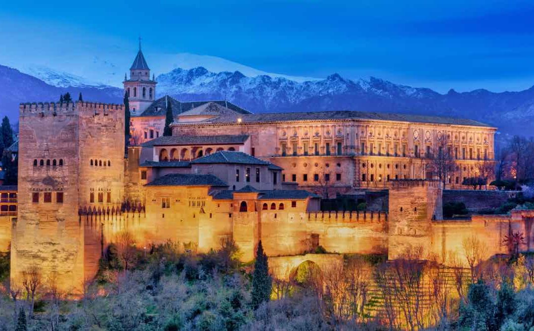 Die Alhambra: Reiseführer und Aktuelles