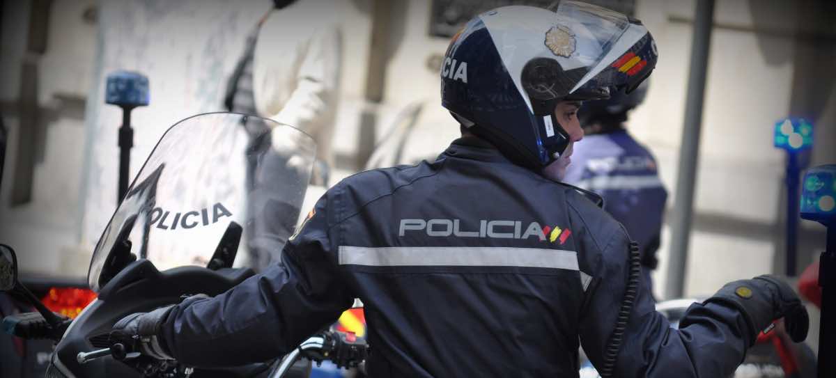 Morón de la Frontera: 200 Kilo Marihuana in einem Tennisplatz gefunden