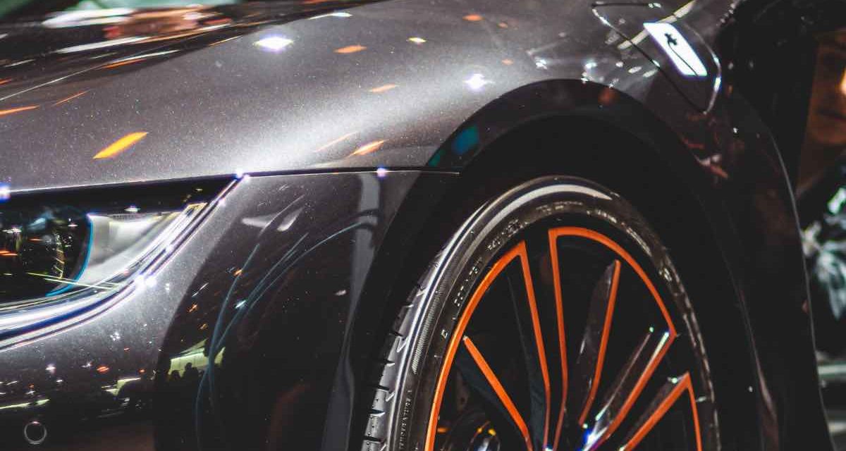 11 Mitglieder einer Bande, die Luxusautos an Drogenhändler verkaufte, verhaftet