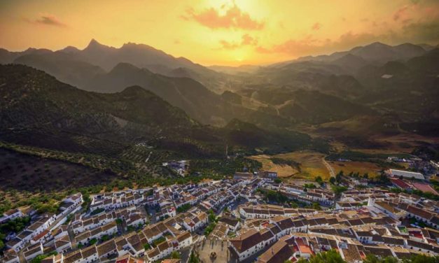 Zahara de la Sierra – die weiße Blume Andalusiens