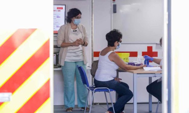 Corona-Impfung in 49 Gesundheitszentren und 37 Krankenhäusern