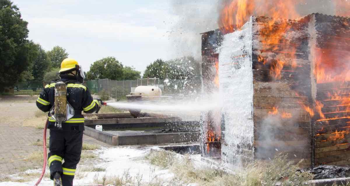 2 Tote bei Brand einer Blechhütte in Churriana