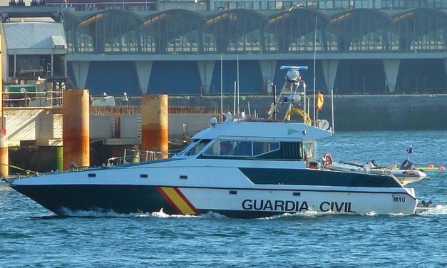 Boot mit 1.800 Kilo Haschisch vor der Küste Granadas abgefangen