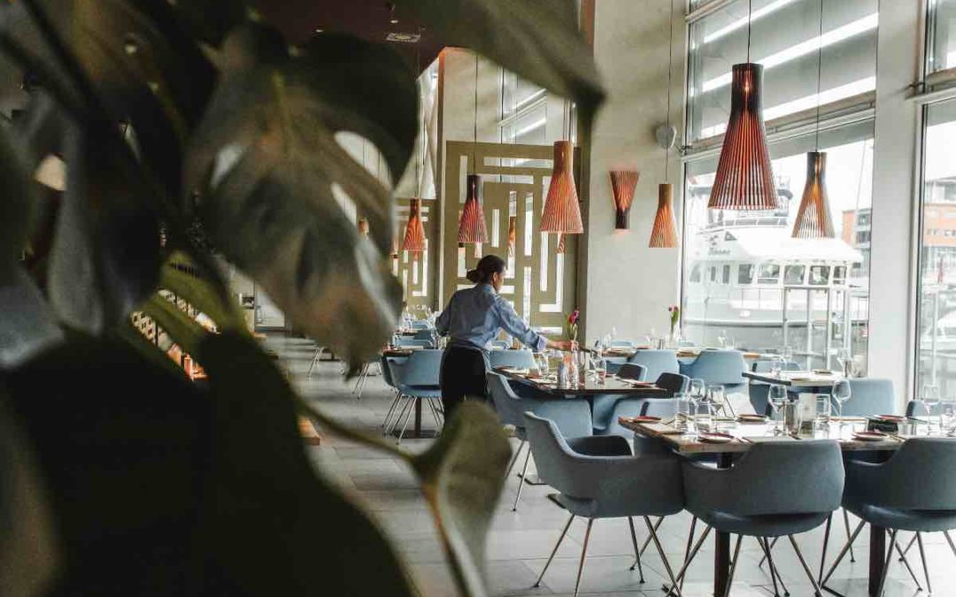 Bars und Geschäfte in Alarmstufe 2 können bis 21.30 Uhr öffnen
