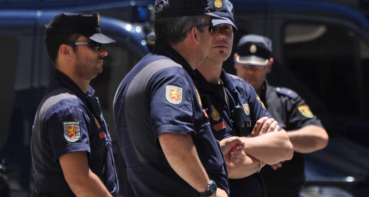 Großeinsatz gegen Drogenhandel in Cádiz