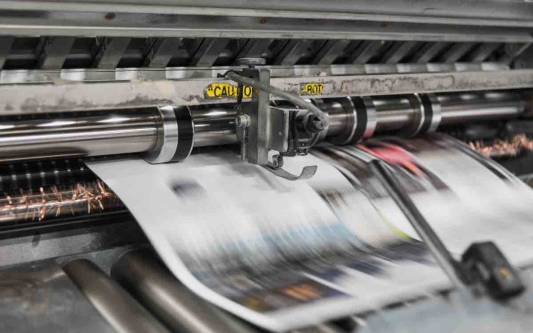 Einstellung von Journalisten fällt um 36% in einem Jahr