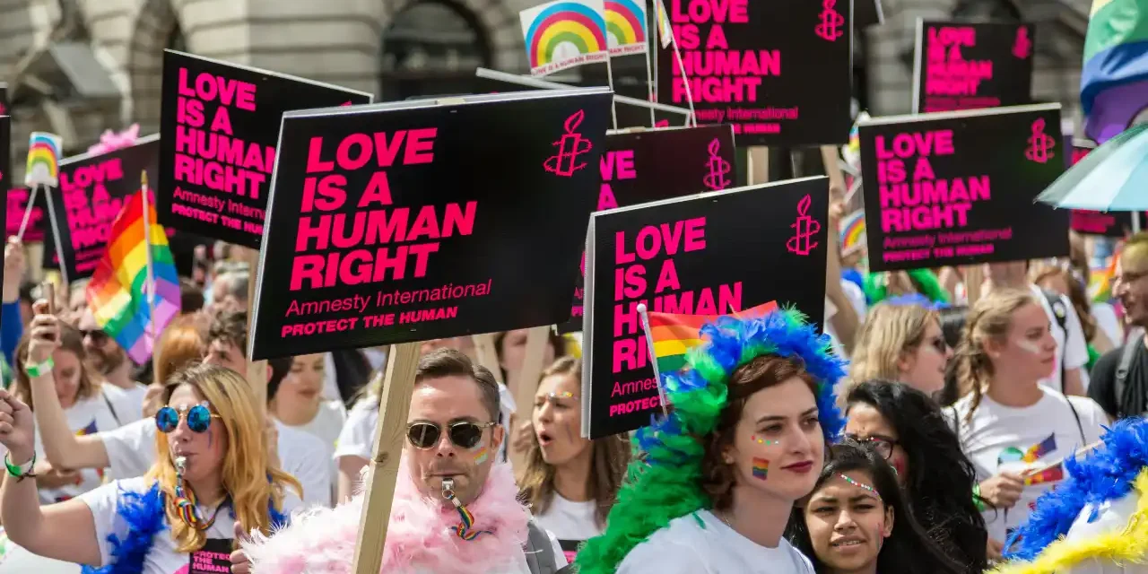 Hassverbrechen in Spanien: zunehmende LGTBI-Phobie